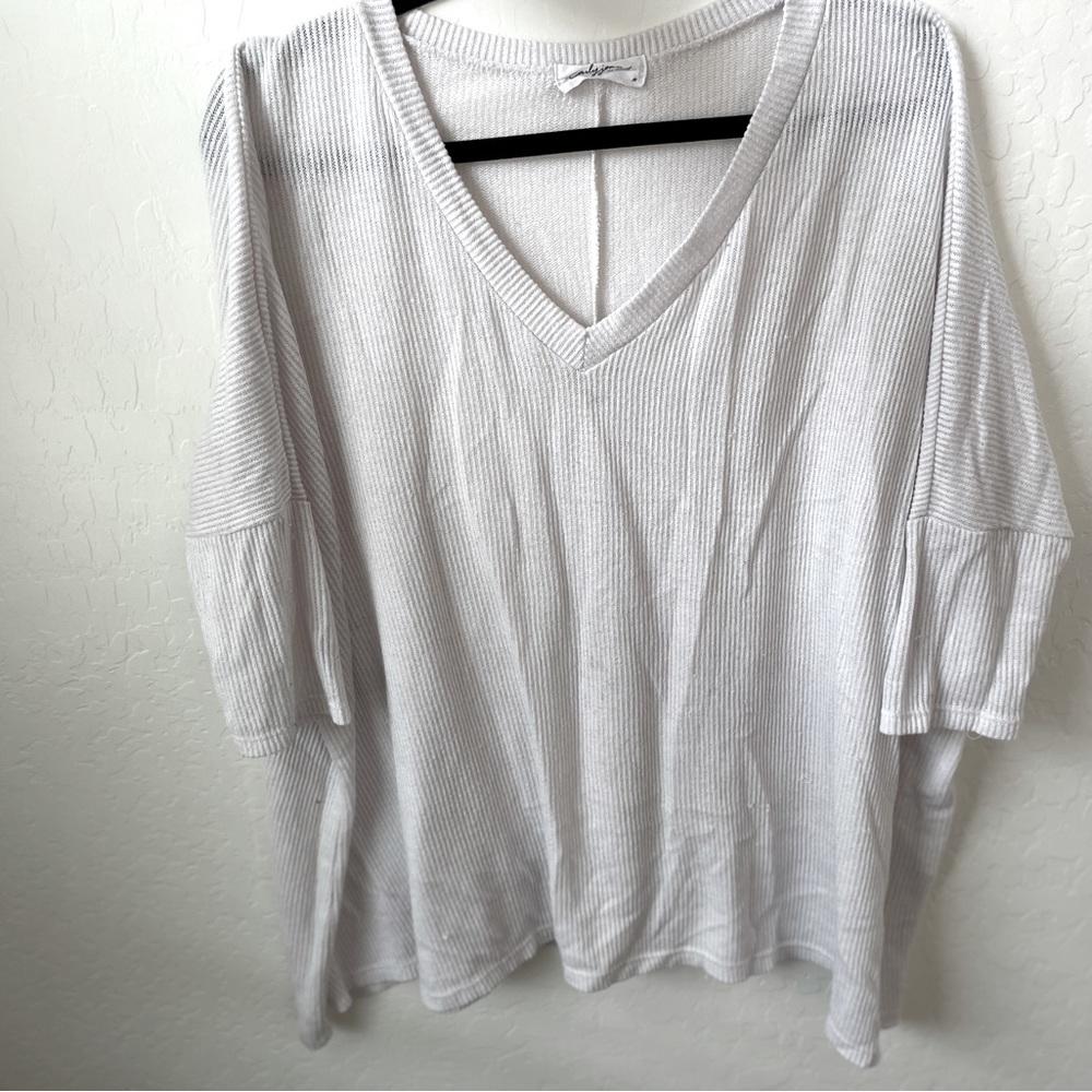 Carly Jean Los Angeles oversized white sweater